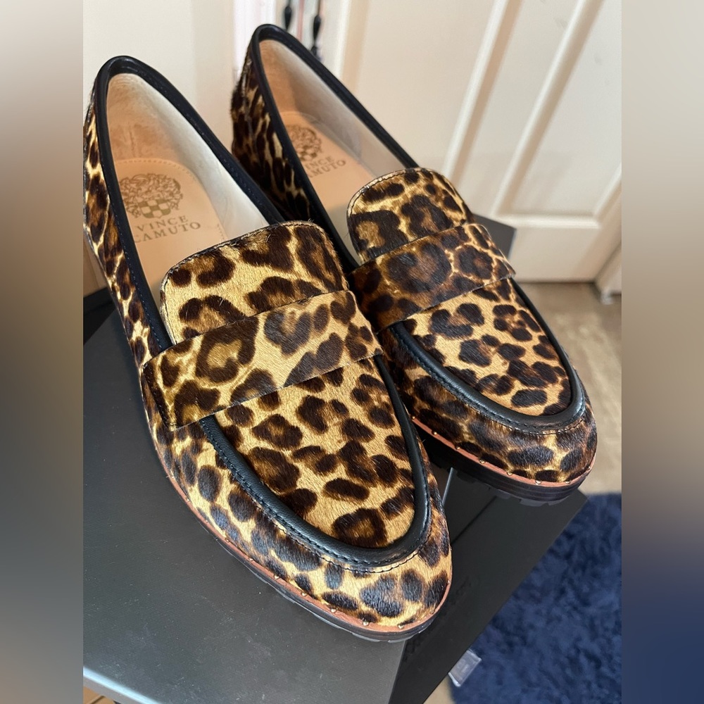 Vince Camuto VC-Golinda3 Loafer